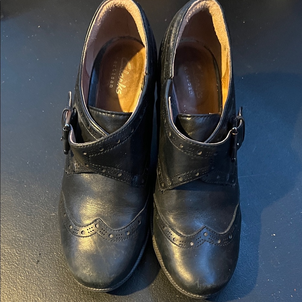 Clarks Black Leather Oxfords